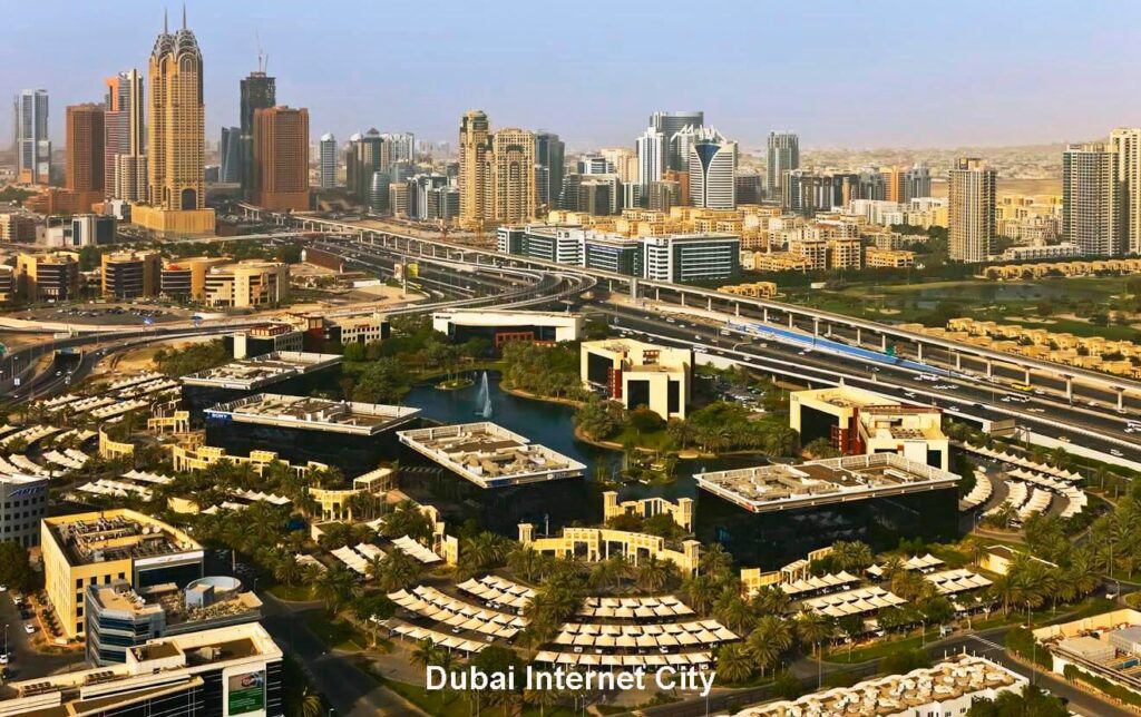 Дубай интернет сити. Dubai Internet City район. Парк Дубай Медиа Сити. Дамас Сити Дубай.
